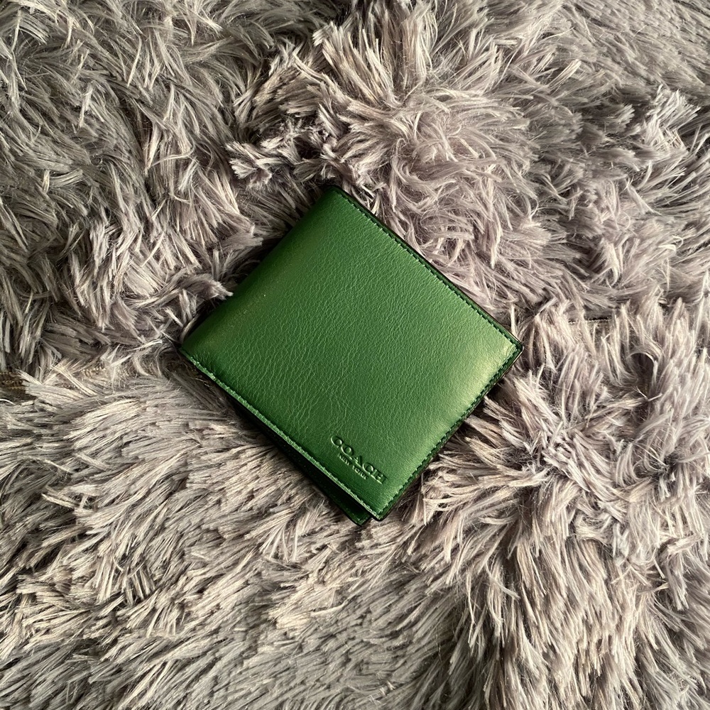 Coach- Men’s wallet -double bill sport